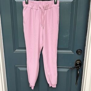 Lululemon On The Fly Jogger